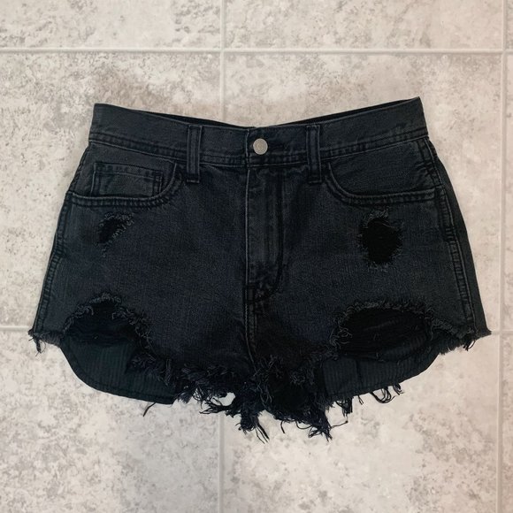 HOLLISTER HIGH RISE VINTAGE SHORT - Picture 3 of 5